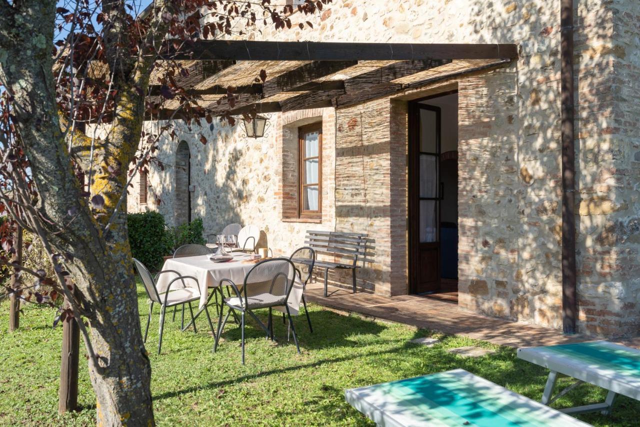 Le Rocche Di Valiano Aparthotel Buitenkant foto